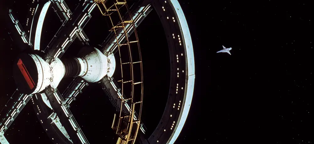 نقد فیلم ۲۰۰۱: یک ادیسه فضایی 2001: A Space Odyssey