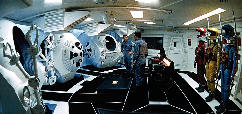 نقد فیلم ۲۰۰۱: یک ادیسه فضایی 2001: A Space Odyssey