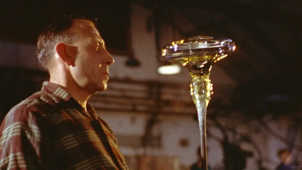 فیلم صنعتی شیشه