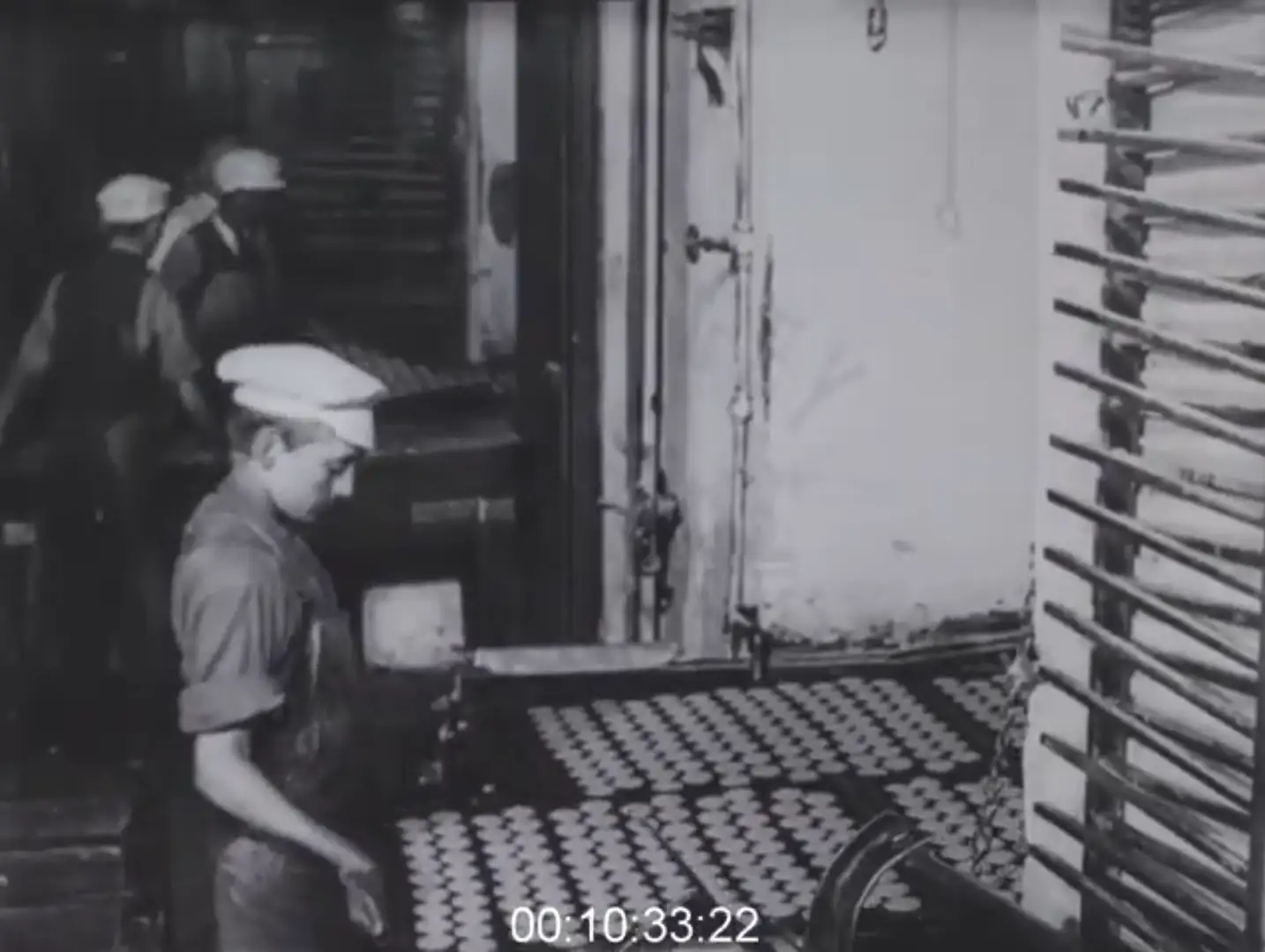 فیلم صنعتی بازدید از کارخانه بیسکویتسازی پیک فِرین و شرکا