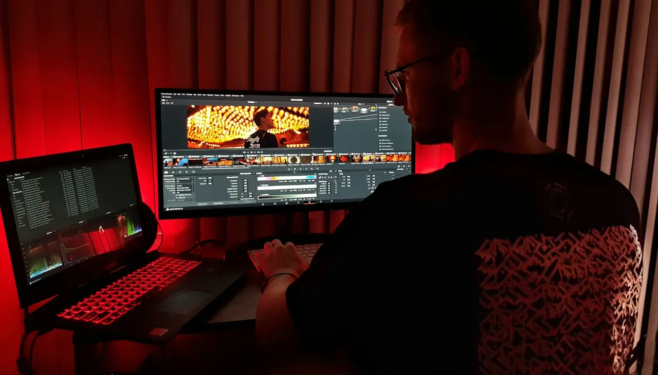۶ نرم‌افزار برتر تدوین فیلم برای یوتیوب در سال ۲۰۲۶